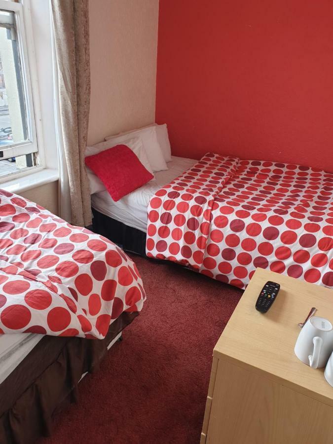 Foxhall Village Guest House Блекпул Екстериор снимка